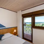 Verica - Mit Meerblick & Pool Auf Der Insel Rab * Banjol