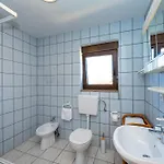 Verica - Mit Meerblick & Pool Auf Der Insel Rab