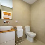 Apartman Verica - Mit Meerblick & Pool Auf Der Insel Rab
