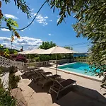 Apartman Verica - Mit Meerblick & Pool Auf Der Insel Rab Banjol