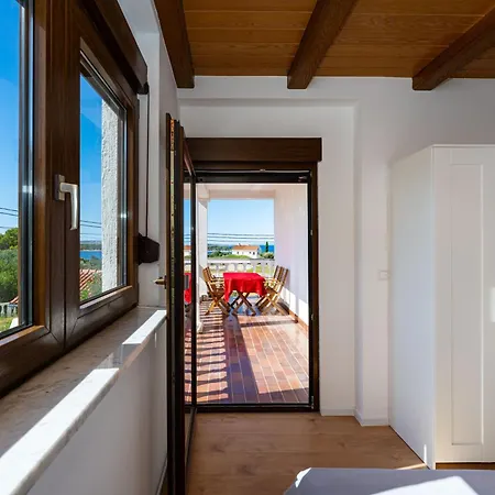 Lejlighed Verica - Mit Meerblick & Pool Auf Der Insel Rab Banjol