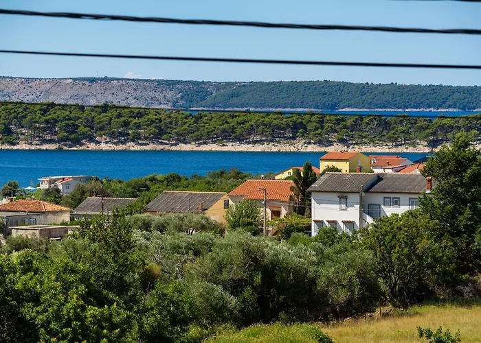 Appartement Verica - Mit Meerblick & Pool Auf Der Insel Rab *
