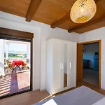 Verica - Mit Meerblick & Pool Auf Der Insel Rab Apartman Banjol