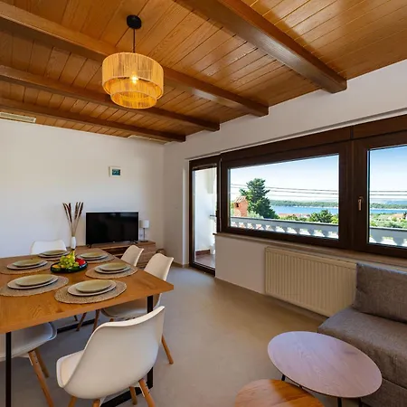 Verica - Mit Meerblick & Pool Auf Der Insel Rab Lägenhet *