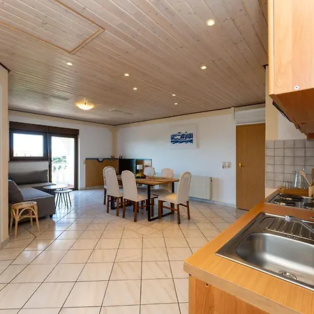 Verica - Mit Meerblick & Pool Auf Der Insel Rab Lägenhet *