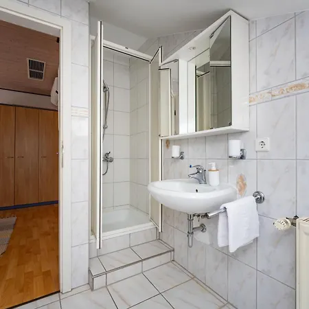 Apartament Verica - Mit Meerblick & Pool Auf Der Insel Rab Banjol