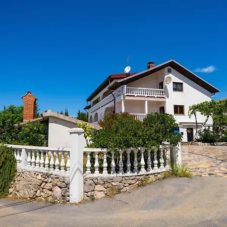 Verica - Mit Meerblick & Pool Auf Der Insel Rab