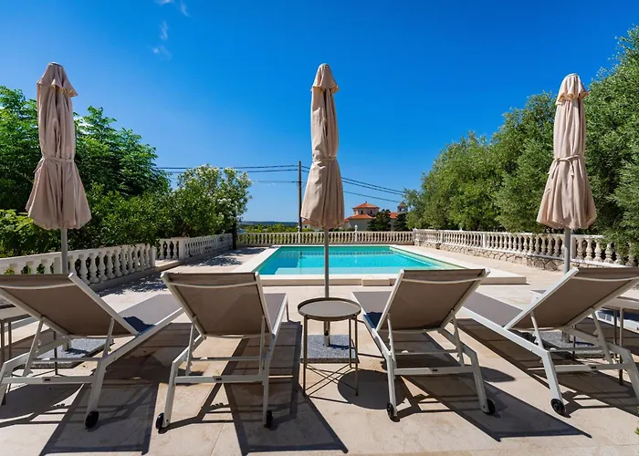 Verica - Mit Meerblick & Pool Auf Der Insel Rab Banjol