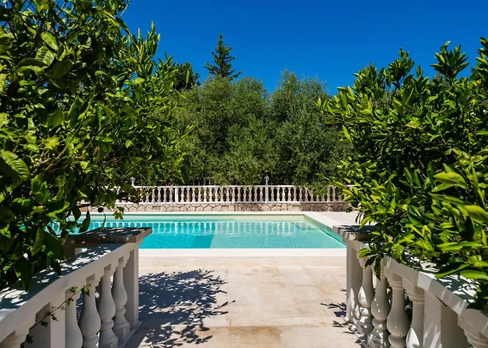 Verica - Mit Meerblick & Pool Auf Der Insel Rab Banjol