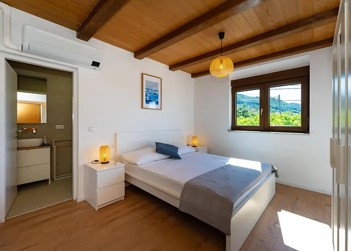Verica - Mit Meerblick & Pool Auf Der Insel Rab Lägenhet Banjol