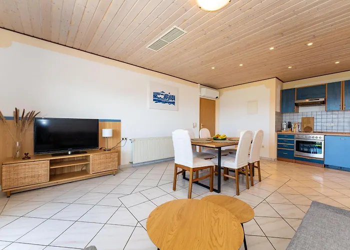 Διαμέρισμα Verica - Mit Meerblick & Pool Auf Der Insel Rab *