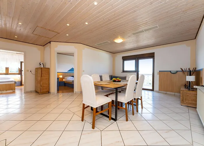 Verica - Mit Meerblick & Pool Auf Der Insel Rab Apartament Banjol