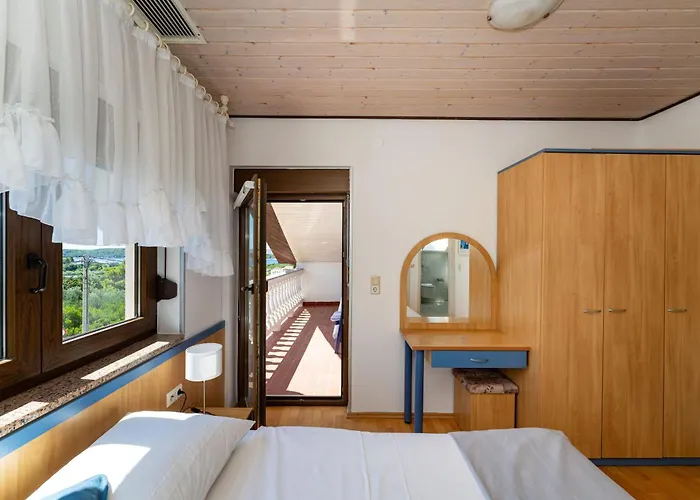 Διαμέρισμα Verica - Mit Meerblick & Pool Auf Der Insel Rab *