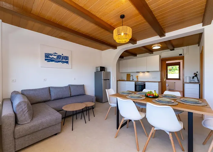 Διαμέρισμα Verica - Mit Meerblick & Pool Auf Der Insel Rab