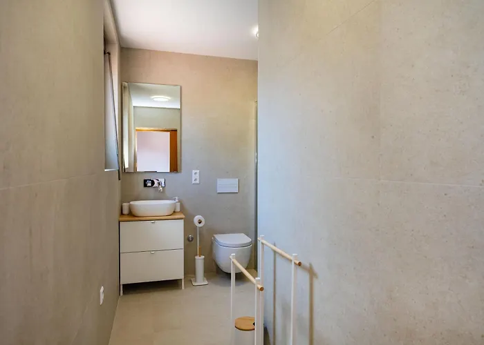 Διαμέρισμα Verica - Mit Meerblick & Pool Auf Der Insel Rab