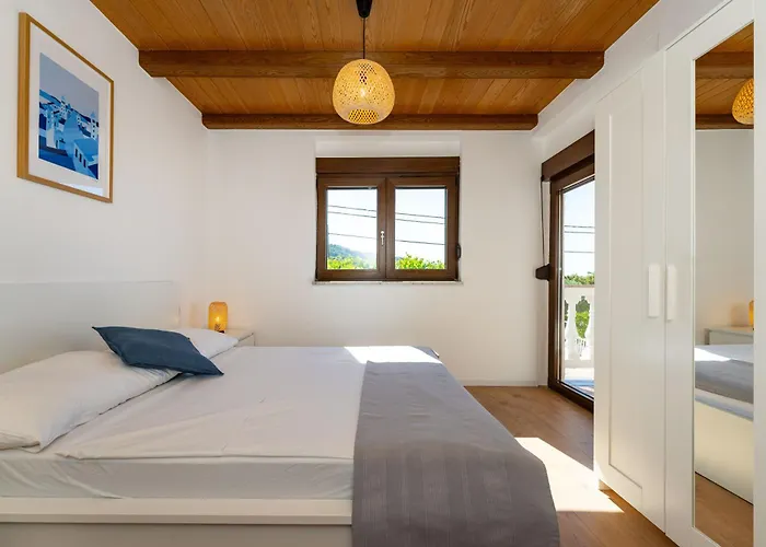 Verica - Mit Meerblick & Pool Auf Der Insel Rab * Banjol